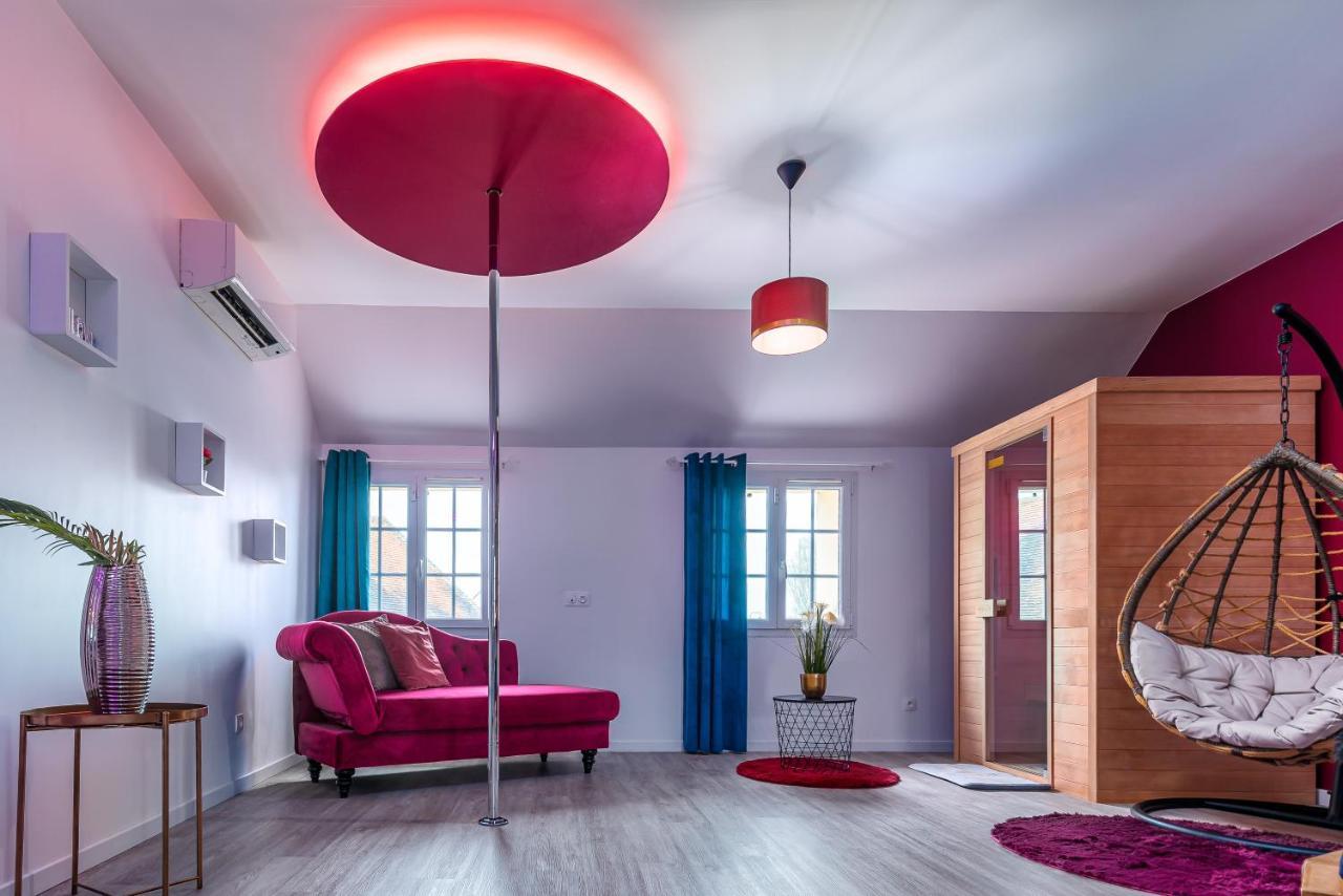 Suite L'Echappee - Maison Romantique - Spa & Sauna Privatif- Pole Dance - Lit Rond Avec Miroir Au Plafond Pezarches Exteriör bild
