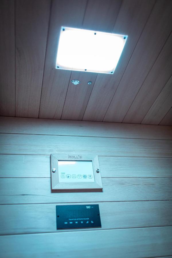 Suite L'Echappee - Maison Romantique - Spa & Sauna Privatif- Pole Dance - Lit Rond Avec Miroir Au Plafond Pezarches Exteriör bild