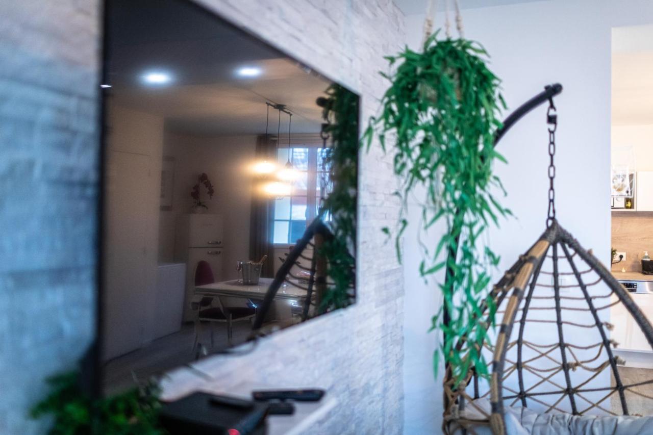 Suite L'Echappee - Maison Romantique - Spa & Sauna Privatif- Pole Dance - Lit Rond Avec Miroir Au Plafond Pezarches Exteriör bild